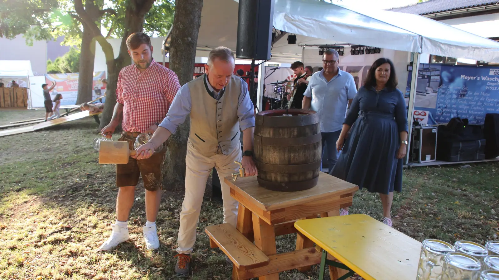 Oberbürgermeister Thomas Deffner wird den Bieranstich vornehmen.  (Foto: Alexander Biernoth)