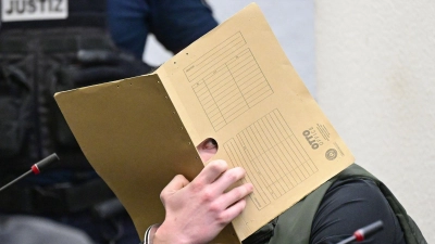 Die Staatsanwaltschaft glaubt, dass auch zahlreiche weitere Verdächtige systematisch Erwachsene in die Sex-Falle gelockt haben, um sie auszurauben. (Foto: Bernd Weißbrod/dpa)