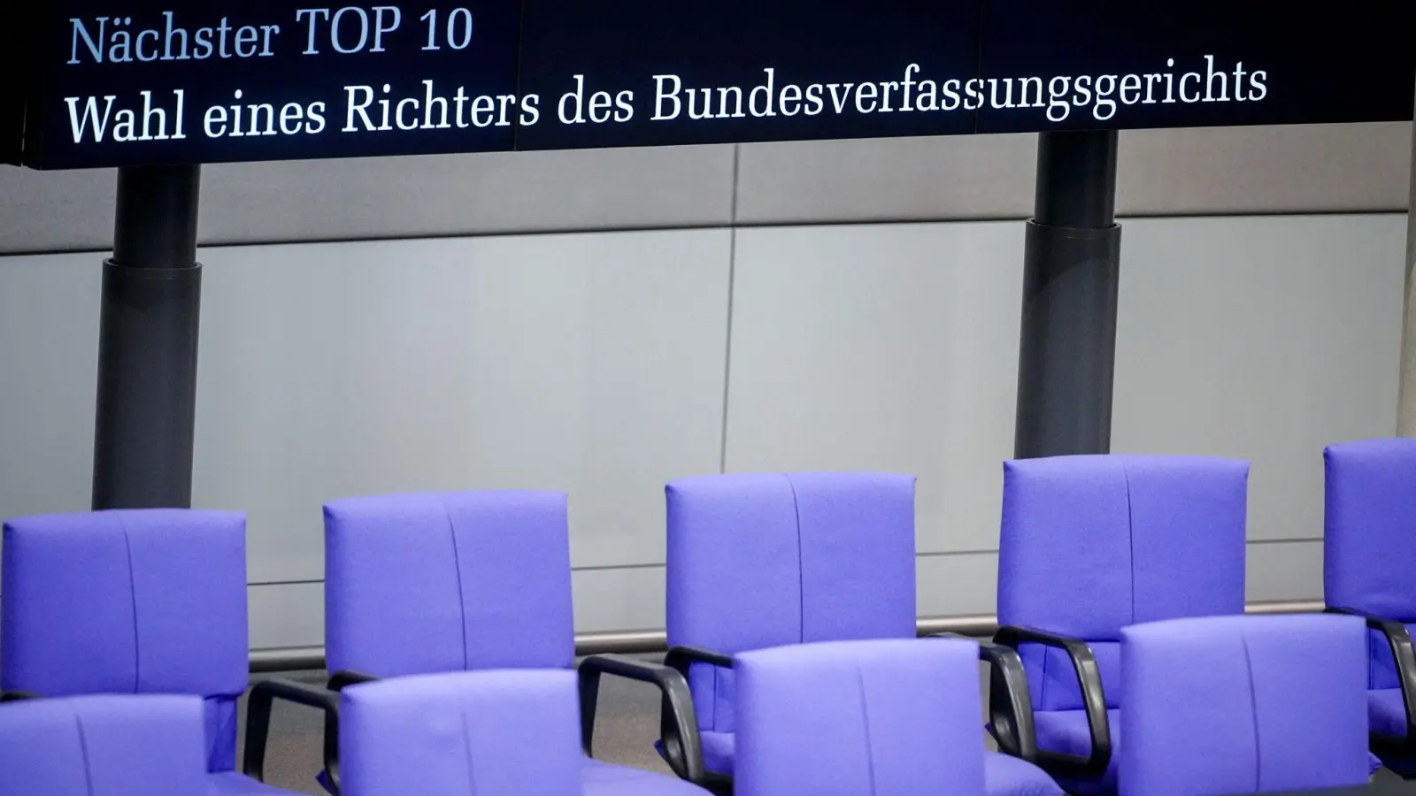 Noch ungelöst: Die Wahl der nächsten Verfassungsrichter im Bundestag. (Archivbild) (Foto: Kay Nietfeld/dpa)