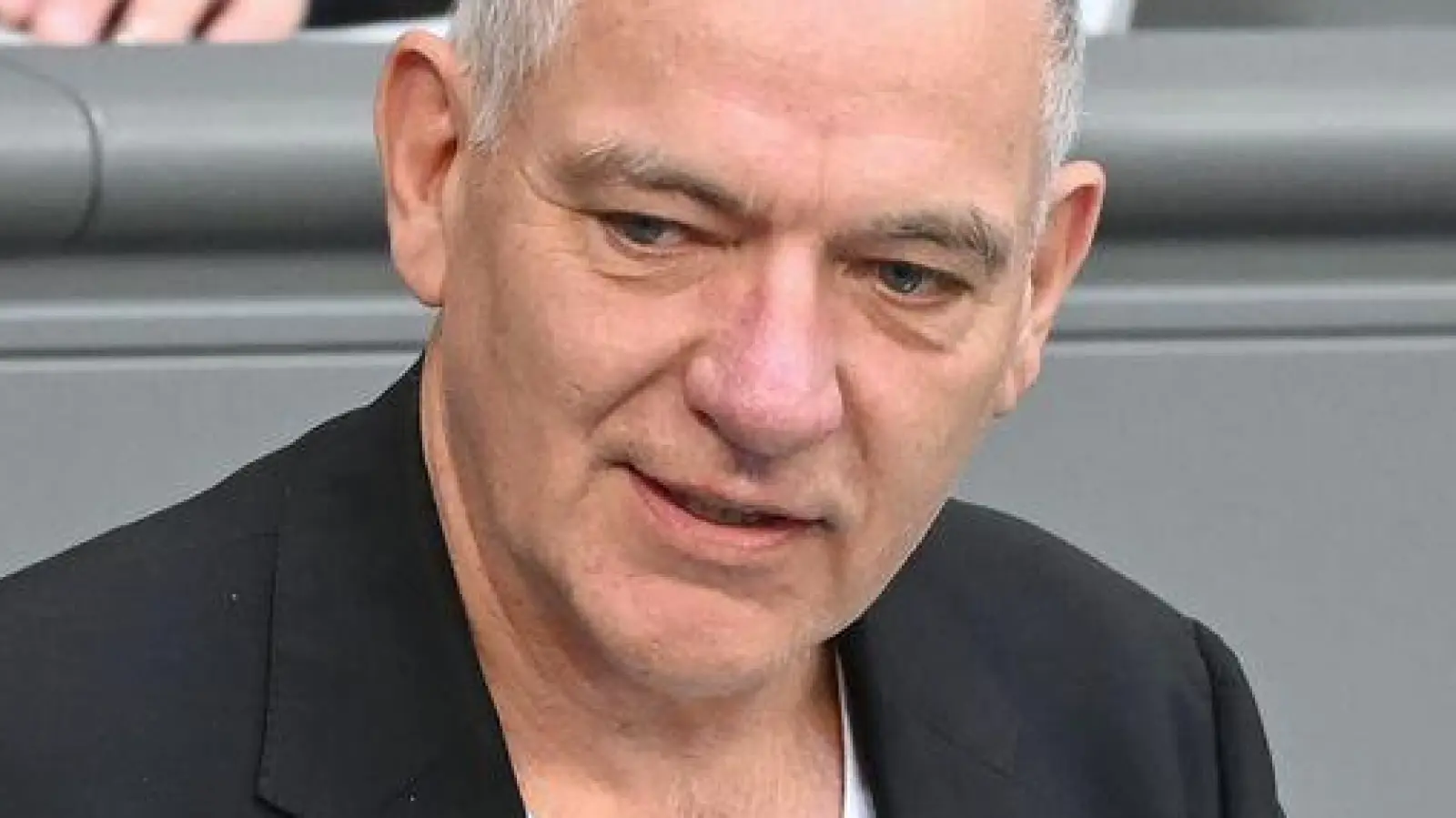 Parteichef van Aken pocht auf ein Mitspracherecht der Linksfraktion. (Archivbild)  (Foto: Katharina Kausche/dpa)