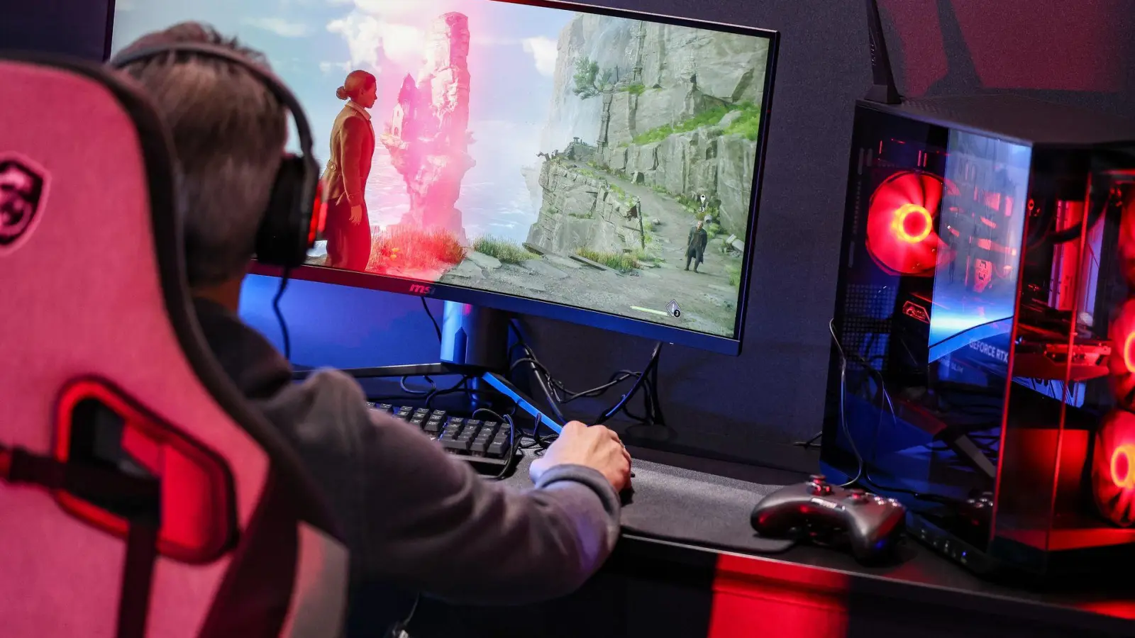 Spiel oder zu real? Gaming kann - ähnlich wie Social Media - positive und negative Effekte im „echten“ Leben haben. (Foto: Jan Woitas/dpa/dpa-tmn)