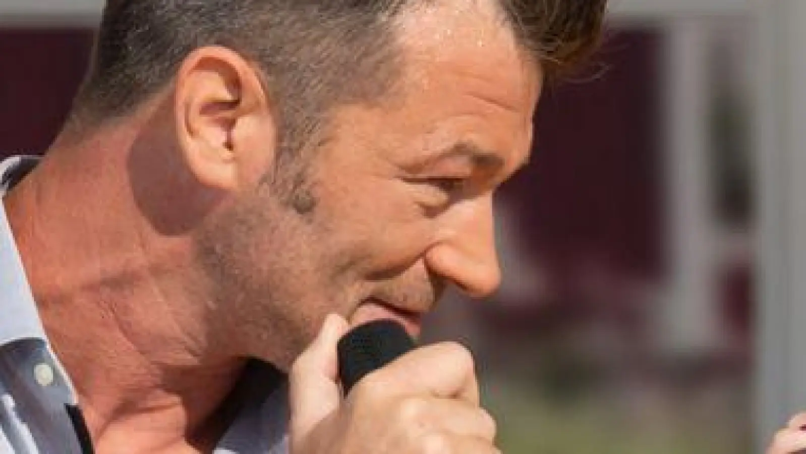 Achim Petry bei der ARD-Schlagersendung „Immer wieder sonntags“ im August, bald ist er bei „Promi Big Brother“ zu sehen.  (Foto: Silas Stein/dpa)