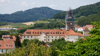 Das Kloster Weißenohe, eine ehemalige Benediktinerabtei, in Weißenohe in der Fränkischen Schweiz. (Foto: Daniel Karmann/dpa)