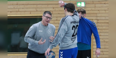 Nur relativ kurz hatte Christian Weigl (links) Zeit, sich auf das Rothenburger Team einzustellen. (Foto: Jürgen Grimme)