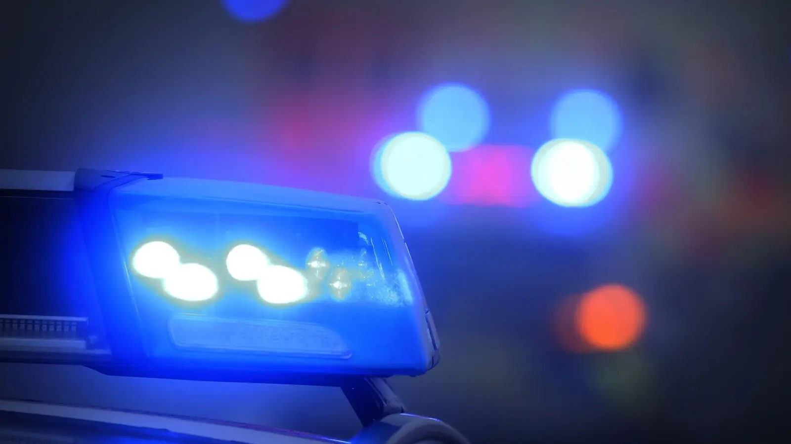 Einen großen Polizeieinsatz gab es am Morgen in Kempten. (Symbolbild) (Foto: Karl-Josef Hildenbrand/dpa)