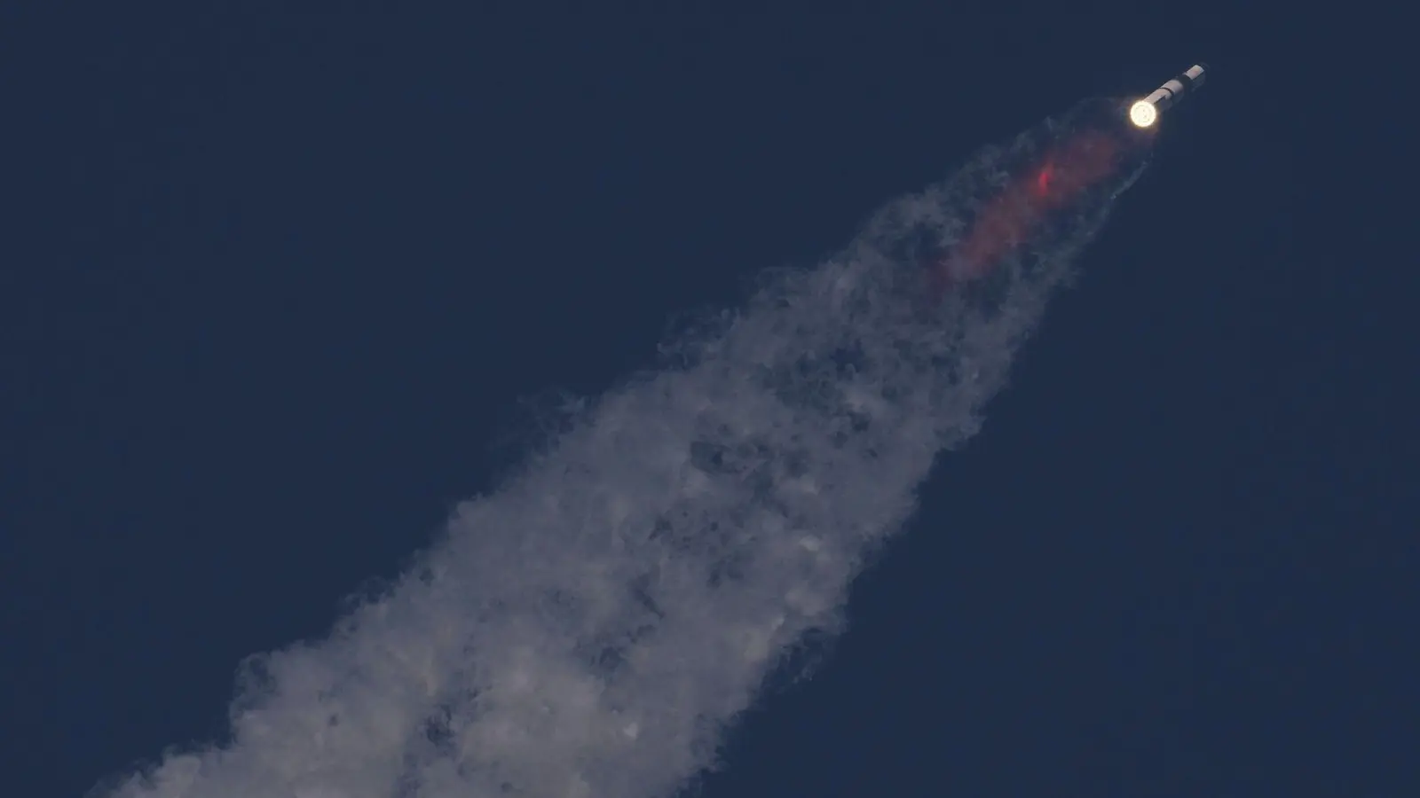 Neunter Testflug des Starship (Foto: Eric Gay/AP/dpa)