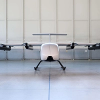 Der Elektroflugzeug-Hersteller ERC System will im über nächsten Jahr die schwere Lastdrohne „Victor“ auf den Markt bringen.   (Foto: Matthias Fend/ERC System/dpa)