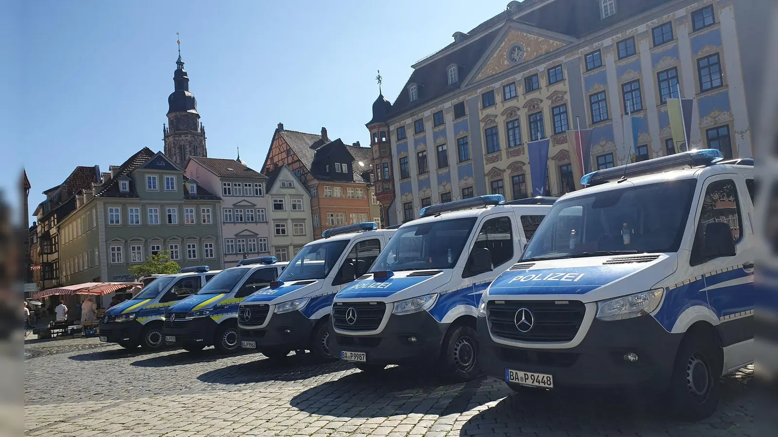 Die Polizei fasste den Verdächtigen Stunden nach der Tat in Coburg. (Symbolbild) (Foto: Pia Bayer/dpa)
