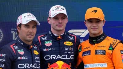Red-Bull-Pilot Max Verstappen (M) gewann das Qualifying in Suzuka vor seinem Teamkollegen Sergio Peréz (l) und McLaren-Pilot Lando Norris. (Foto: Hiro Komae/AP)