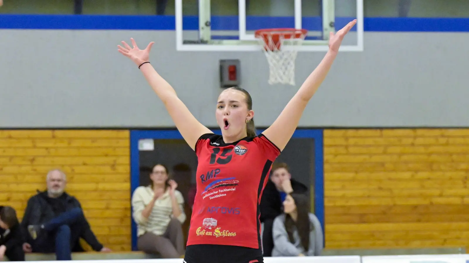 Hurra, es geht nach Vilsbiburg: Dominika Schäfer verlässt den TSV Ansbach. (Foto: Martin Rügner)