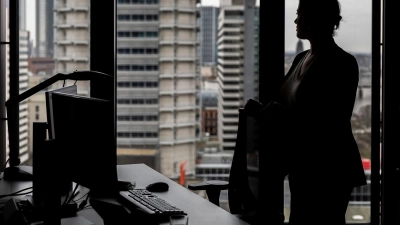 Die Eigenkündigung soll noch ein Geheimnis bleiben? Das können Arbeitgeber in der Regel nicht verlangen. (Foto: Hannes P Albert/dpa/dpa-tmn)