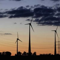 Die Grünen fordern mehr Engagement der Staatsregierung zur Beschleunigung des Baus von Windkraftanlagen in Bayern. (Archivbild) (Foto: Karl-Josef Hildenbrand/dpa)