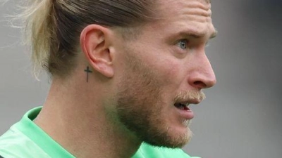 Loris Karius teilt Hassnachrichten gegen ihn. (Archivbild) (Foto: Friso Gentsch/dpa)