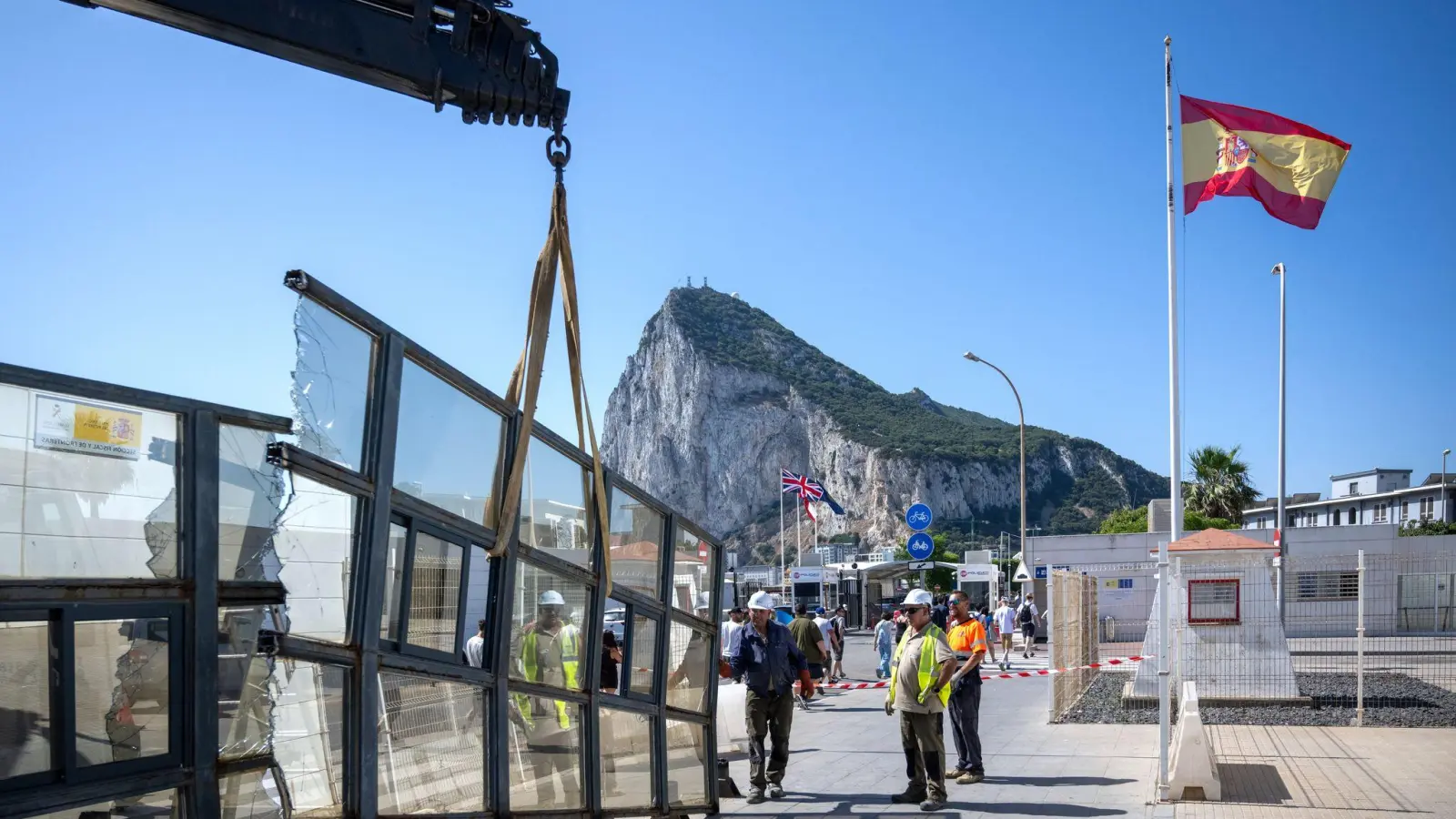 Die Grenzbarriere wurde 1908 errichtet.  (Foto: Marcos Moreno/AP/dpa)