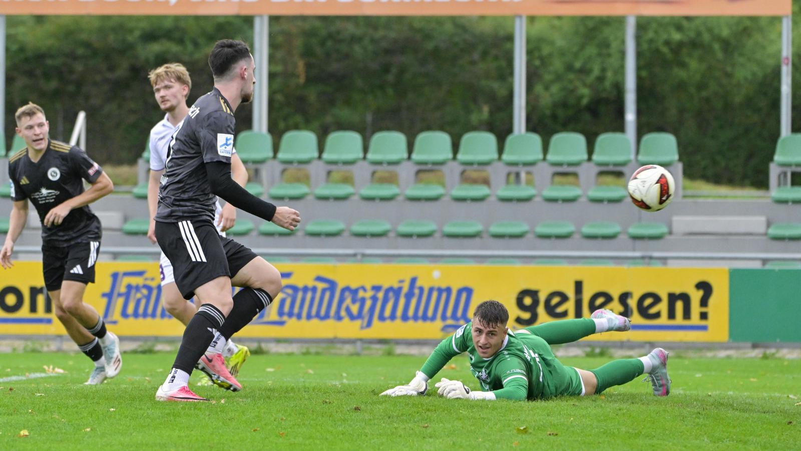 SpVgg Ansbach suffers another defeat, losing 1-2 against Schwaben Augsburg