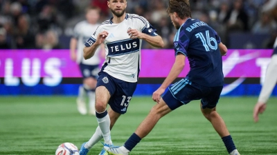 Thomas Müller (l) gehört zu den Spielern mit den höchsten Jahresgehältern in der MLS. (Archivbild) (Foto: DARRYL DYCK/The Canadian Press/AP/dpa)