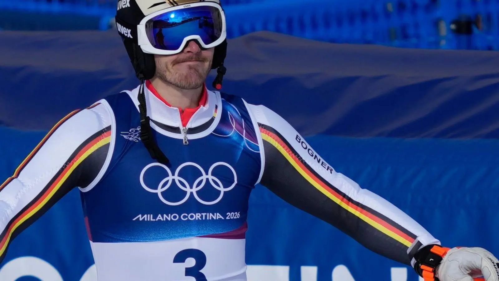 Zu wenig für eine Medaille: Linus Straßer nach dem Slalom. (Foto: Julia Demaree Nikhinson/AP/dpa)