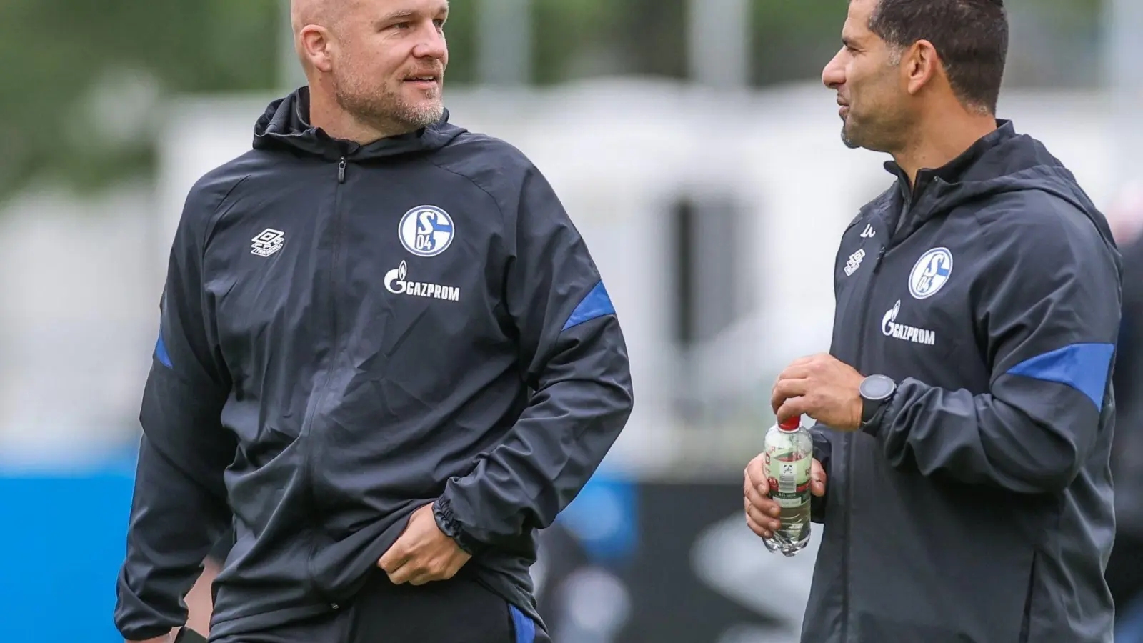 Hat Transferaktivitäten vom FC Schalke 04 angekündigt: Sportdirektor Rouven Schröder. (Foto: Tim Rehbein/dpa)