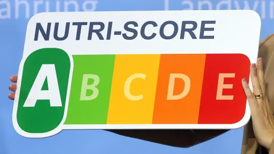 Das neue Nährwertkennzeichen "Nutri-Score". (Foto: Wolfgang Kumm/dpa)