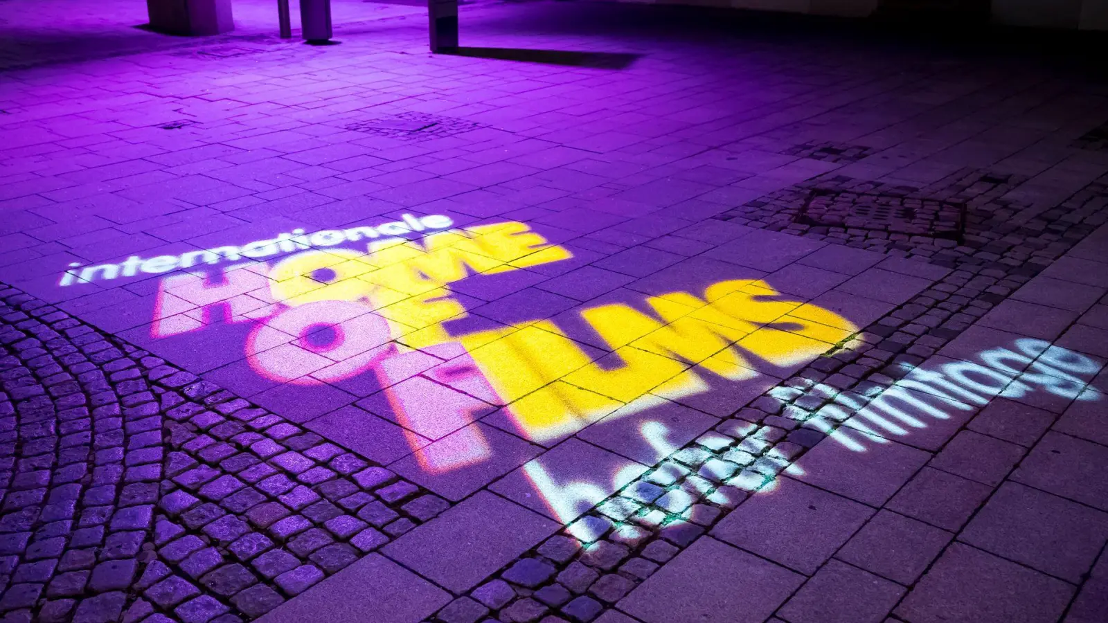 Die Hofer Filmtage beginnen am 21. Oktober. (Archivbild) (Foto: Daniel Vogl/dpa)