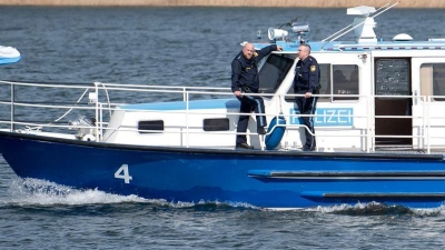 Die Wasserschutzpolizei verplombt in diesem Jahr bereits zum achten Mal ein Auslassventil an einem Schiff. (Symbolbild) (Foto: Sven Hoppe/dpa)
