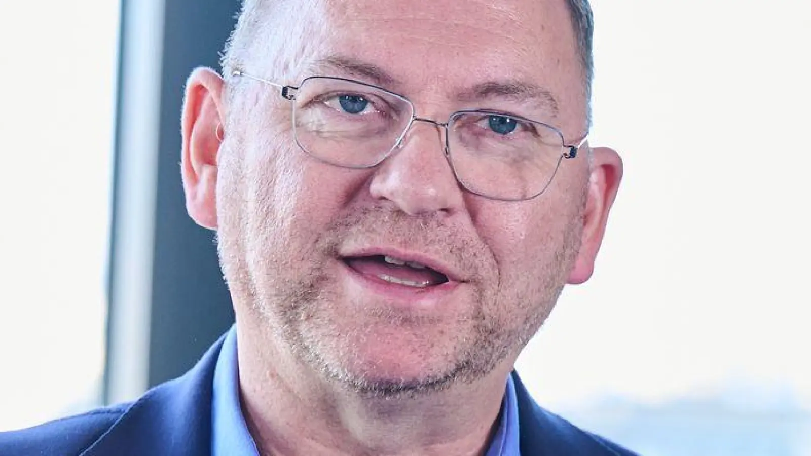 Verdi-Chef Frank Werneke: „Es ist da eine sehr kämpferische Stimmung.“ (Foto: Annette Riedl/dpa)