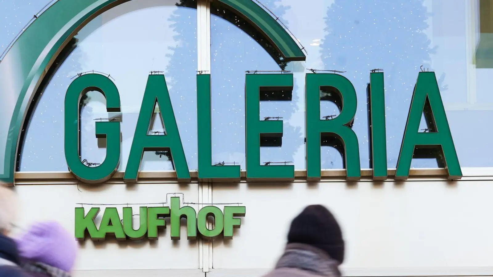 Galeria Karstadt Kaufhof hat am 9. Januar einen Insolvenzantrag beim Amtsgericht Essen gestellt. (Foto: Jörg Carstensen/dpa)
