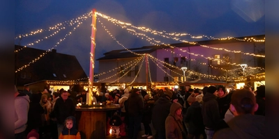 Beim Merkendorfer „Lichterglanz“ kam adventliche Stimmung auf. (Foto: Daniel Ammon)