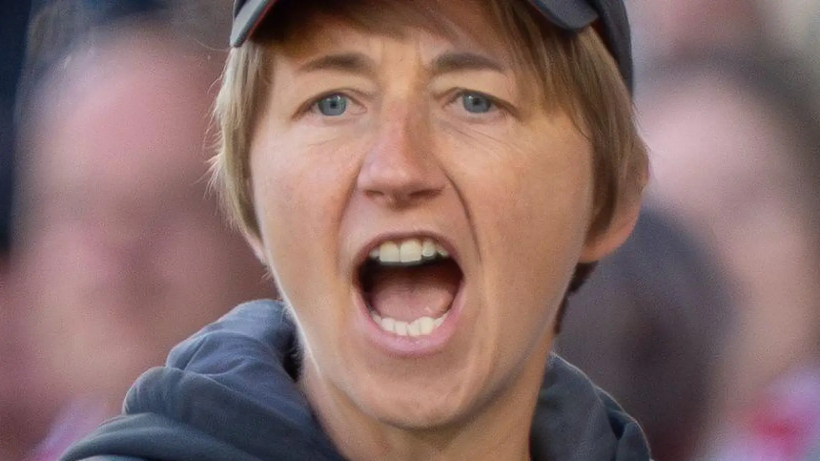 Gelingt der Coup? Trainerin Ailien Poese und Union Berlin fordern den FC Bayern. (Archivbild) (Foto: Soeren Stache/dpa)