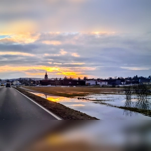 Land-unter-Idylle - gesehen bei Uehlfeld (Foto: Uschi Wendel)
