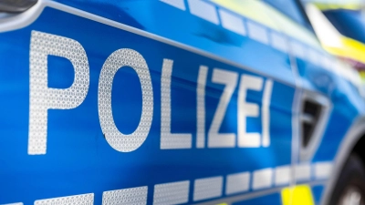 Zwei Männer sollen einem Häftling in Essen zur Flucht verholfen haben. (Symbolbild) (Foto: David Inderlied/dpa)