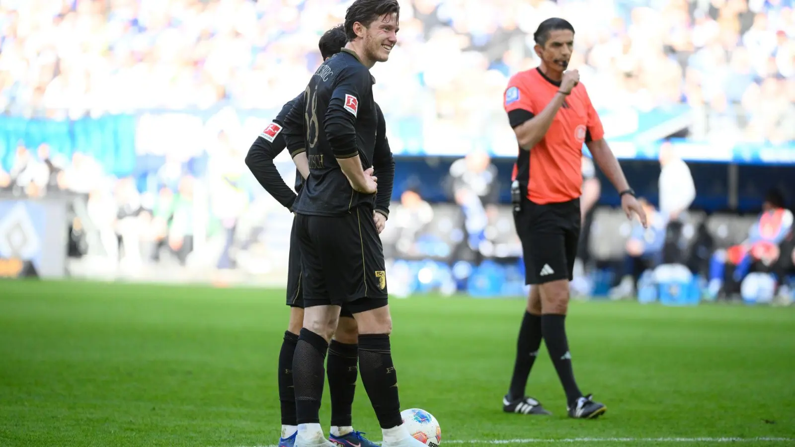 Fiel mit einer fairen Geste positiv auf: Michael Gregoritsch. (Foto: Gregor Fischer/dpa)