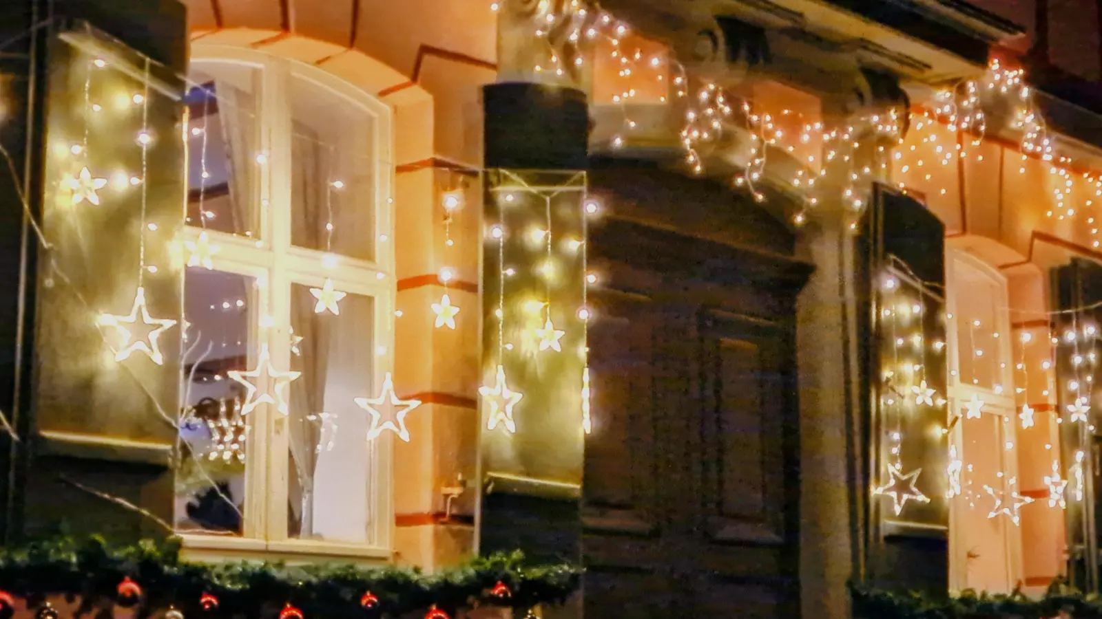 Abendlicher Lichterzauber - gesehen in der Bad Windsheimer Altstadt (Foto: Uschi Wendel)