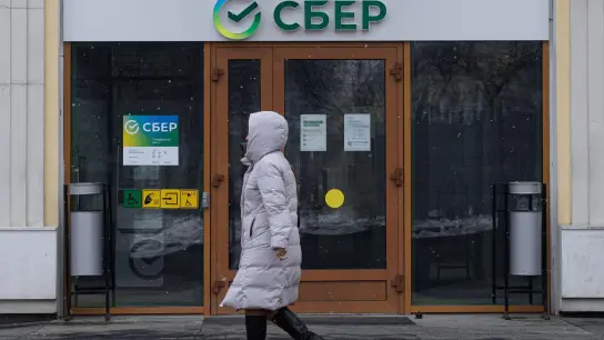 Die Sberbank war bisher bisher noch nicht mit Sanktionen in Folge der russischen Invasion in die Ukraine belegt worden. (Foto: Alexander Sayganov/SOPA/ZUMA/dpa)
