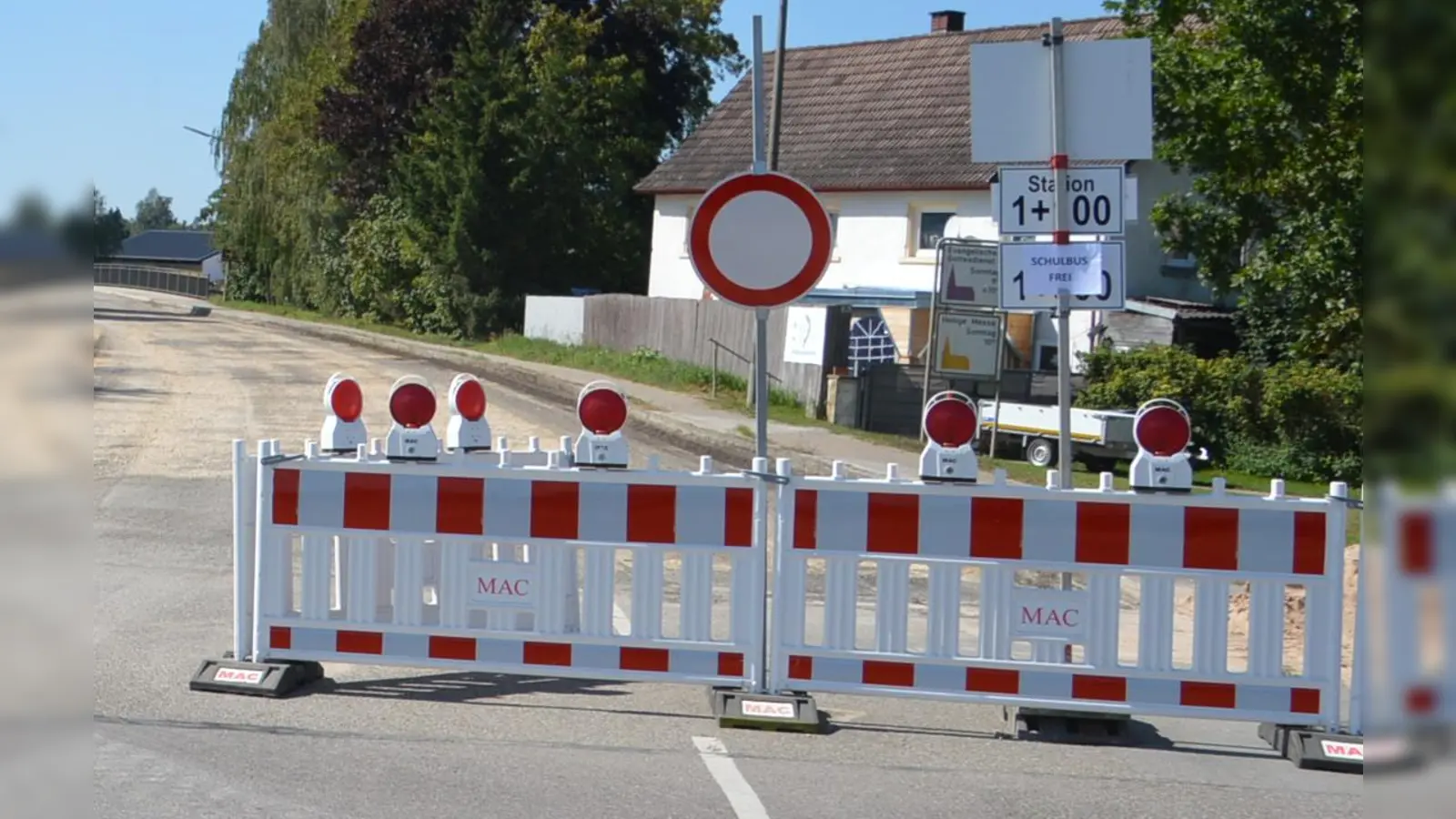 Zusätzlich zur derzeit bereits bestehenden Sperrung der Ortsdurchfahrt von Wittelshofen (unser Bild) wird im Oktober noch die Staatsstraße zwischen Wassertrüdingen und Gerolfingen dicht gemacht. (Foto: Peter Tippl)