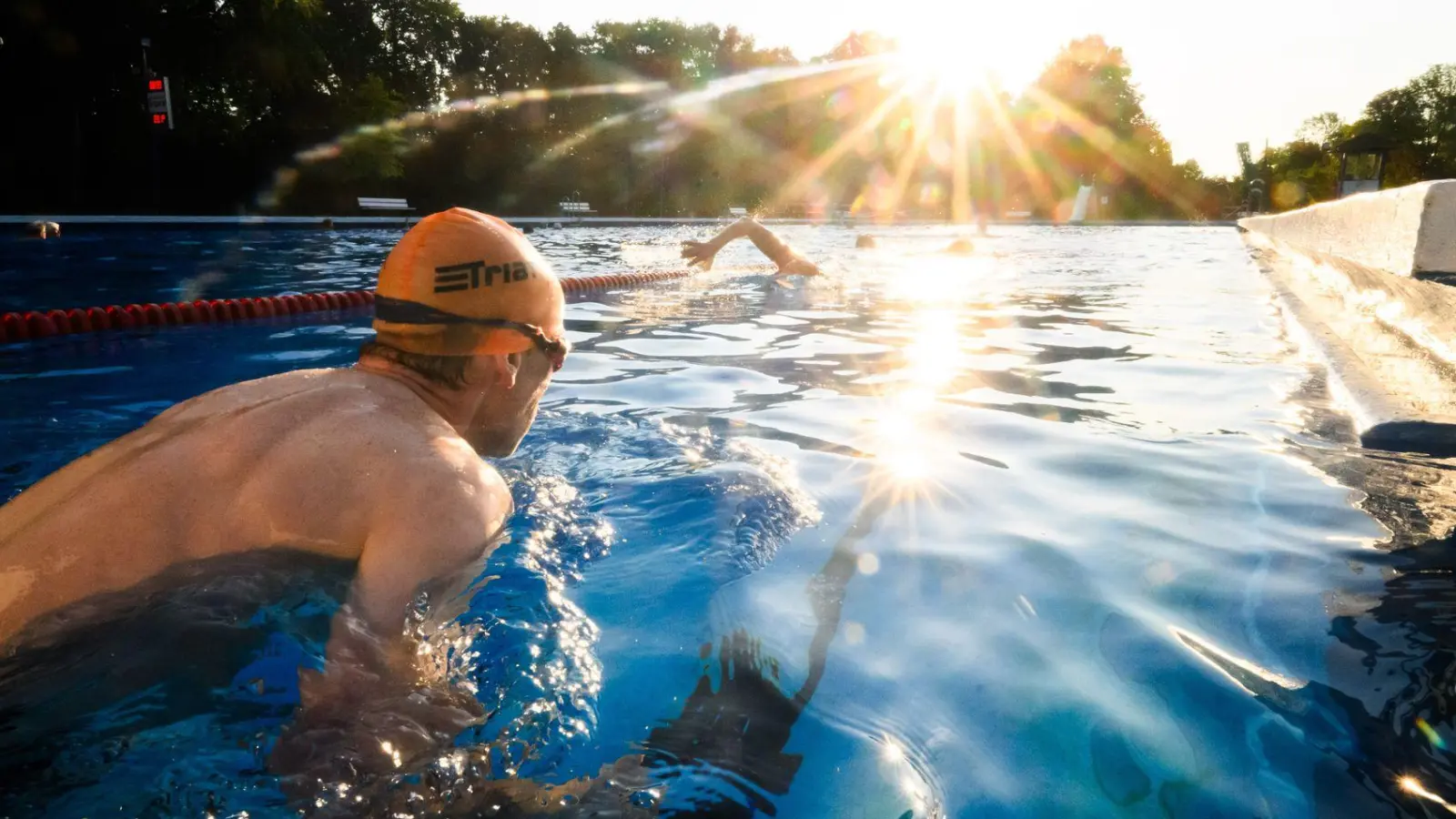 Sonne satt bekam vor allem der Südwesten. (Symbolbild) (Foto: Julian Stratenschulte/dpa)