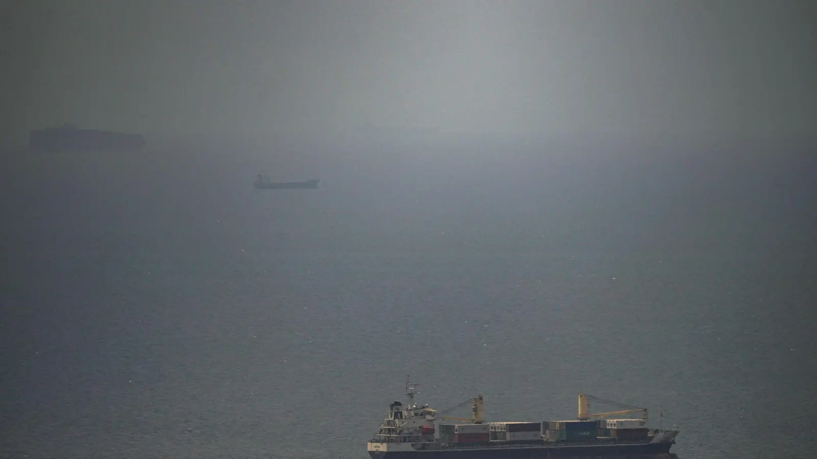 Die Straße von Hormus bleibt blockiert.  (Foto: Uncredited/AP/dpa)