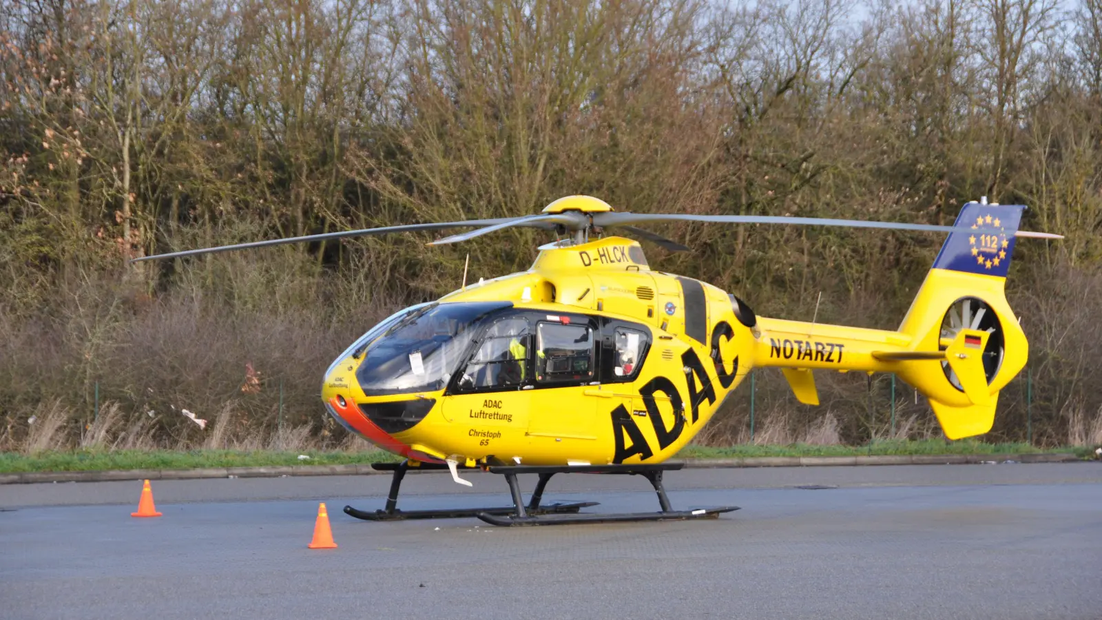 Ein Rettungshubschrauber war am frühen Montagabend in Elpersdorf im Einsatz. (Symbolbild: Wolfgang Grebenhof)