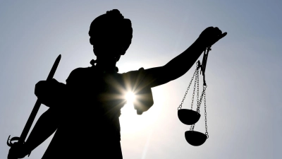 Die Staatsanwaltschaft hatte auch eine Sicherungsverwahrung beantragt.  (Foto: Arne Dedert/dpa)