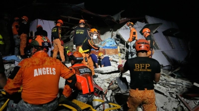 Hunderte Häuser sind bei dem schweren Beben eingestürzt. (Foto: Aaron Favila/AP/dpa)