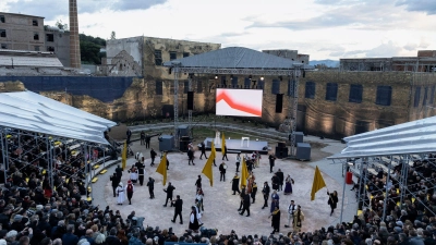 Eröffnungszeremonie für die Kulturhauptstadt Europas 2023 in der Stadt Eleusis westlich von Athen. (Foto: Yorgos Karahalis/AP/dpa)
