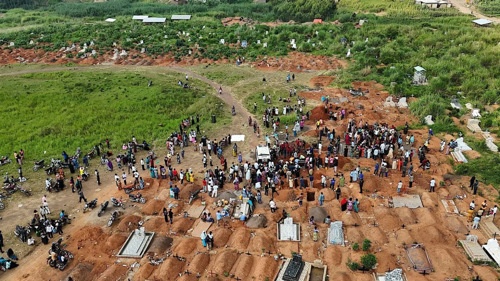 Fast jeder zweite der mehr als 5.000 Ebola-Patienten ist an der gefährlichen Fieberkrankheit gestorben. (Archivbild) (Foto: -/XinHua/dpa)