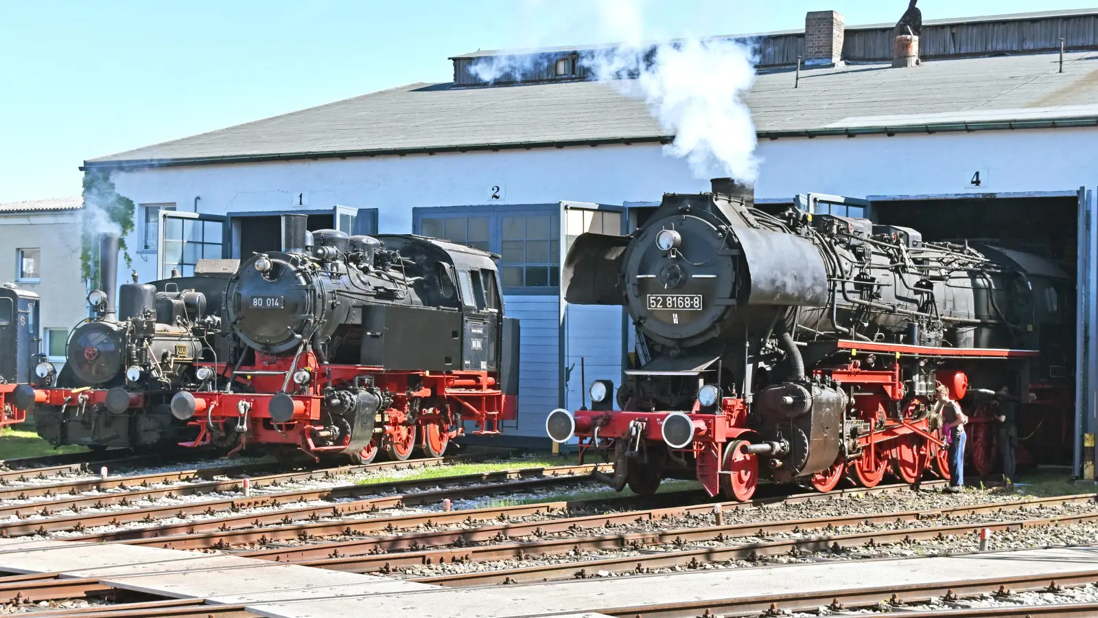 Das bayerische Eisenbahnmuseum zeigt was es hat. An zwei Wochenenden gibt es die Chance mit einer Schnellzugdampflok einen Tagesausflug zu gestalten. (Foto: Holger Graf)