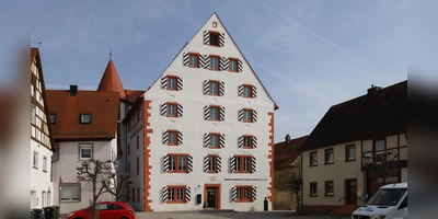 Der Umbau des Alten Landgerichts zum Gustav-Weißkopf-Museum wird auch noch heuer den Haushalt der Stadt Leutershausen mit 210.000 Euro belasten.  (Foto: Alexander Biernoth)