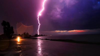 In keinem Bundesstaat der USA blitzt es öfter als in Florida. (Archivbild) (Foto: picture alliance / Douglas R. Clifford/Tampa Bay Times via ZUMA Wire/dpa)