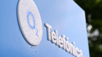 Das Logo von O2 an seinem Düsseldorfer Standort.  (Foto: Wolf von Dewitz/dpa)