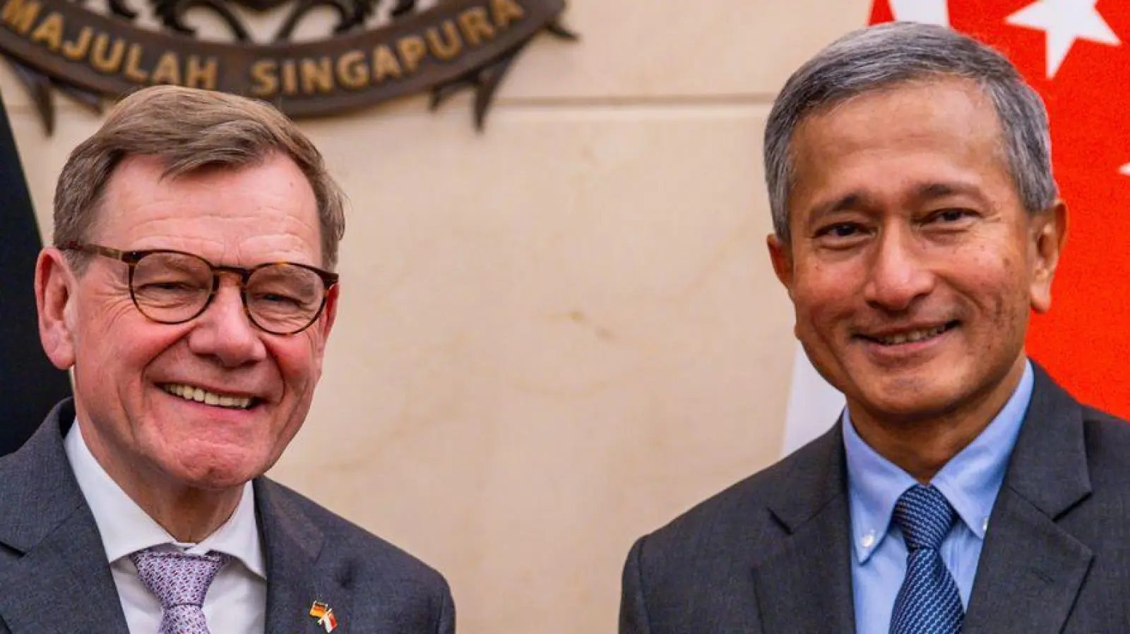 Außenminister Johann Wadephul (CDU) besucht zum Auftakt seiner Reise nach Südostasien und in die Pazifikregion den Stadtstaat Singapur. Dort trifft er seinen Amtskollegen Vivian Balakrishnan.  (Foto: Jens Büttner/dpa)