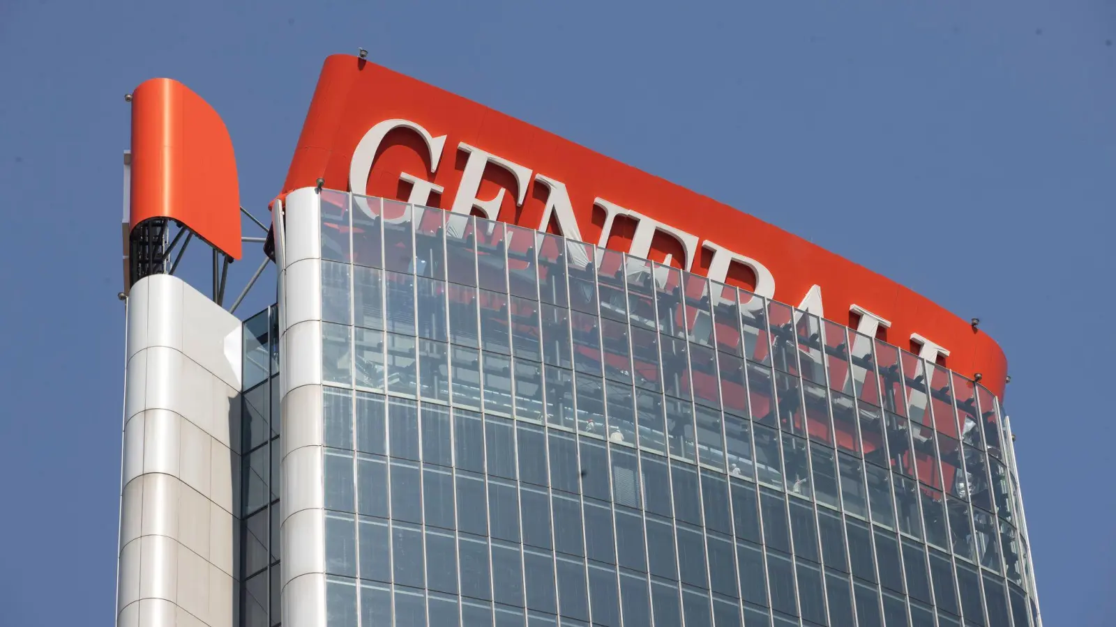 Der Vorfall ereignete sich am frühen Morgen gegen 6.30 Uhr auf dem sogenannten Hadid-Turm - oder „lo Storto“ („der Krumme“). (Foto: Marco Ottico/LaPresse via ZUMA Press/dpa)