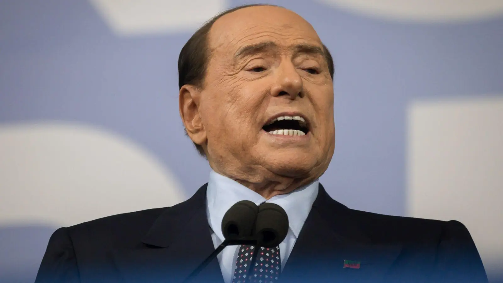 Die von Silvio Berlusconi gegründete Firma Fininvest hält rund die Hälfte der Anteile an dem Medienkonzern MFE. (Foto: Valeria Ferraro/SOPA Images via ZUMA Press Wire/dpa)