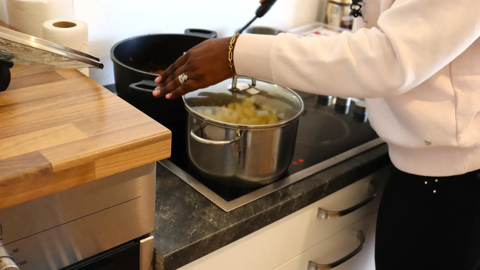 Dank des Startkapitals konnte gleich zum Einzug eine Küche angeschafft werden. (Foto: Antonia Müller)